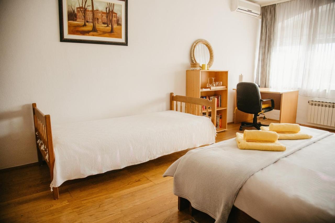 Soba Gloria Hotel Slavonski Brod Bagian luar foto